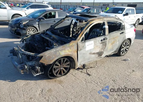 2013 Chrysler 200 Touring z USA, uszkodzony, nr VIN 1C3CCBBB6DN510137